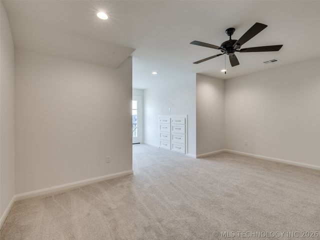 2839 E 142nd Street S, Bixby, OK 74008
