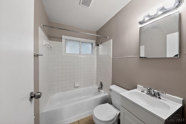 9610 Gibralter Drive, Colerain Twp, OH 45251