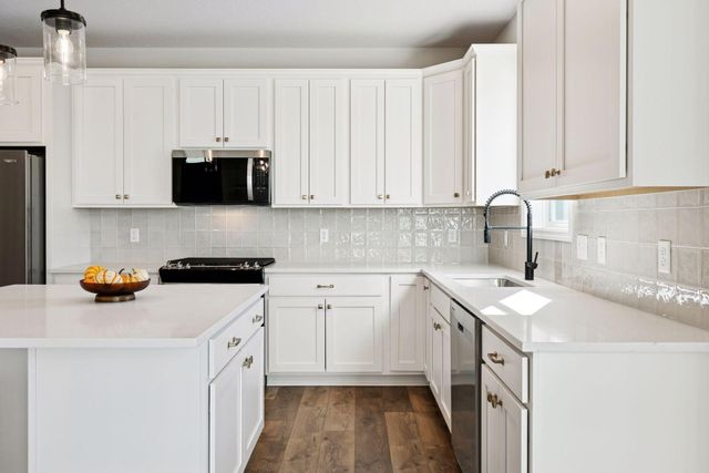 281 15th Avenue SE, Lonsdale, MN 55046