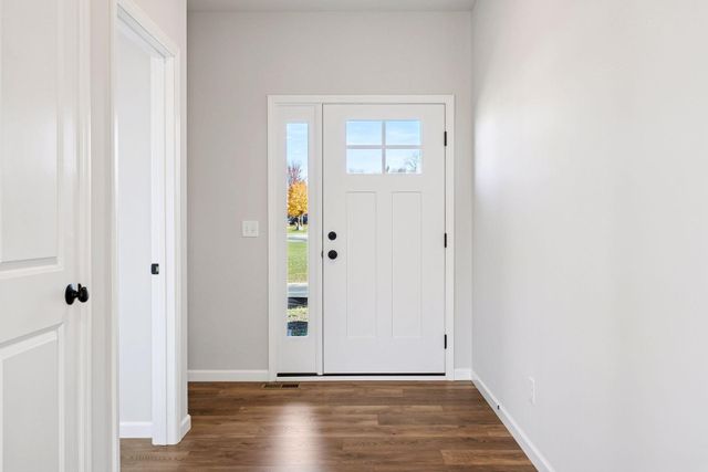 281 15th Avenue SE, Lonsdale, MN 55046