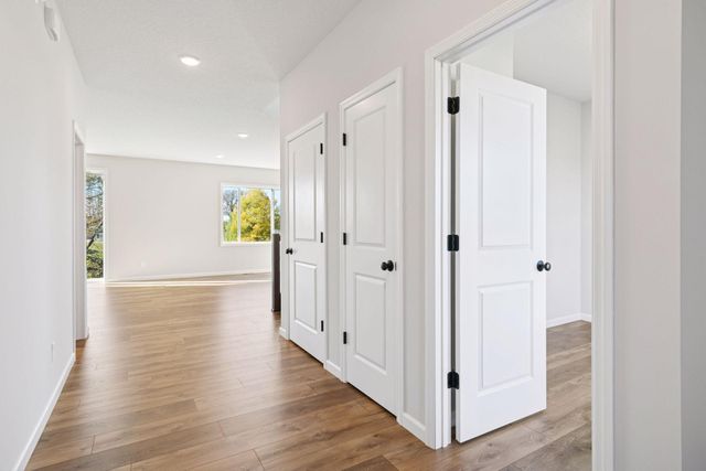 281 15th Avenue SE, Lonsdale, MN 55046