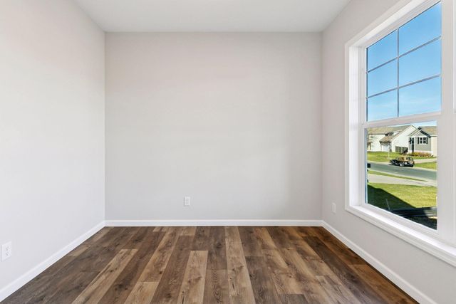 281 15th Avenue SE, Lonsdale, MN 55046