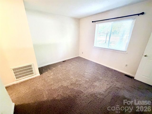 11304 E WT Harris Boulevard, Charlotte, NC 28212