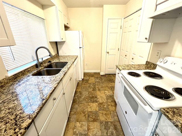 11304 E WT Harris Boulevard, Charlotte, NC 28212