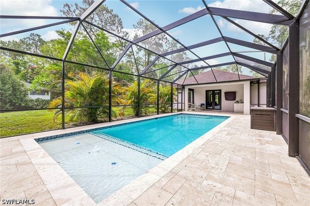 423 14th AVE NE, Naples, FL 34120