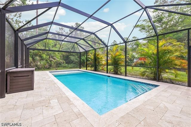 423 14th AVE NE, Naples, FL 34120