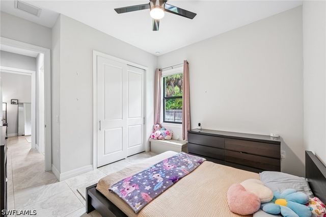 423 14th AVE NE, Naples, FL 34120