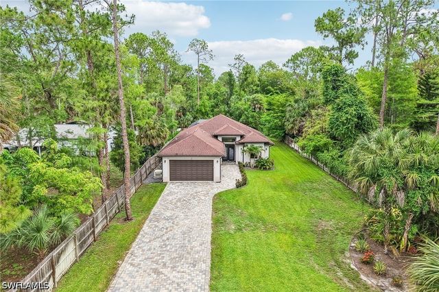 423 14th AVE NE, Naples, FL 34120