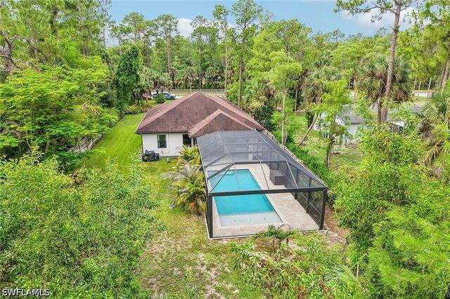 423 14th AVE NE, Naples, FL 34120