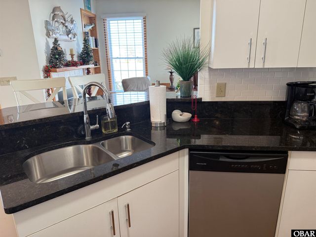 405 Sextant Court Unit 405, Manteo, NC 27954