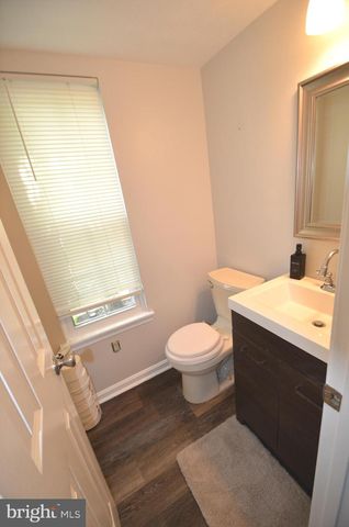 940 GAMING SQ, Hampstead, MD 21074
