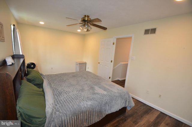 940 GAMING SQ, Hampstead, MD 21074