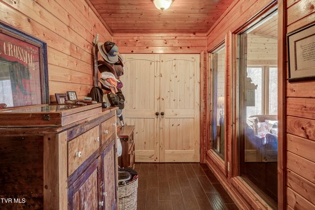 223 Black Bear Ridge, Roan Mountain, TN 37687