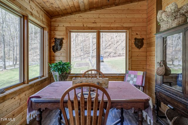 223 Black Bear Ridge, Roan Mountain, TN 37687