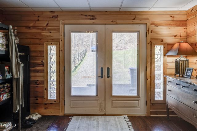 223 Black Bear Ridge, Roan Mountain, TN 37687
