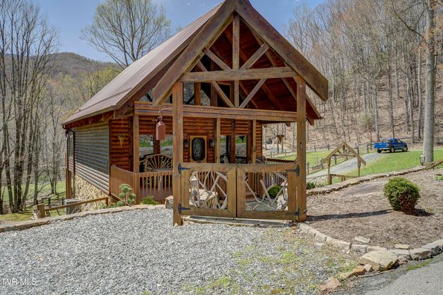 223 Black Bear Ridge, Roan Mountain, TN 37687