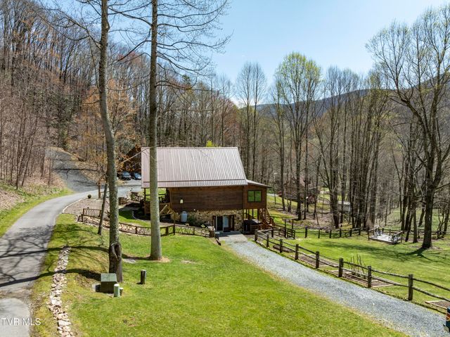 223 Black Bear Ridge, Roan Mountain, TN 37687