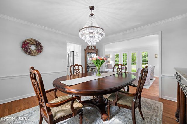 18 Lefferts Court, Middletown, NJ 07748