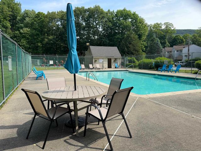 1 Morningside Commons, Brattleboro, VT 05301