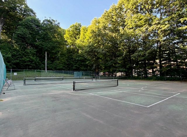 1 Morningside Commons, Brattleboro, VT 05301