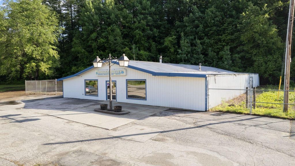 290 Brattleboro Road, Hinsdale, NH 03451