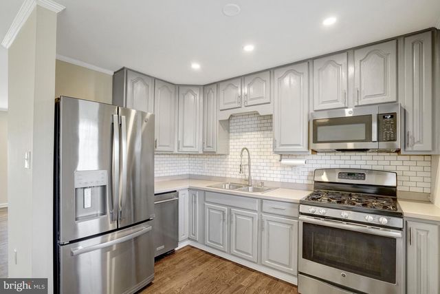 8206 ACKLEY ST, Alexandria, VA 22309