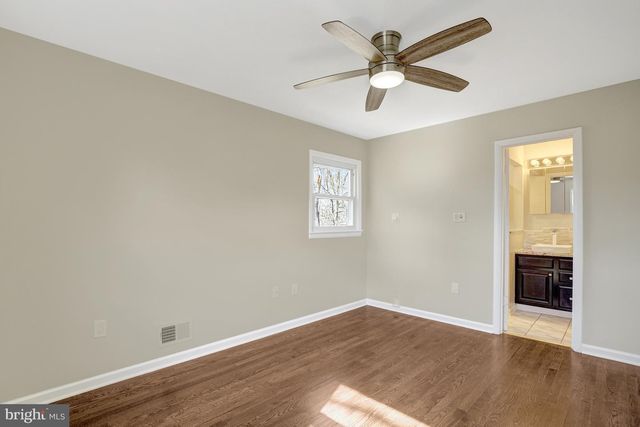 8206 ACKLEY ST, Alexandria, VA 22309