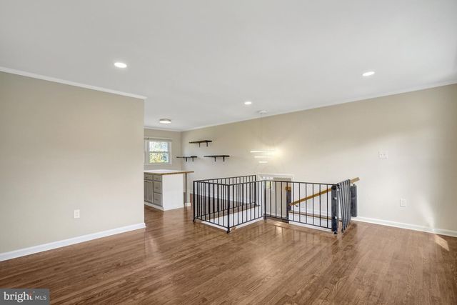 8206 ACKLEY ST, Alexandria, VA 22309