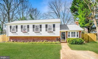 8206 ACKLEY ST, Alexandria, VA 22309