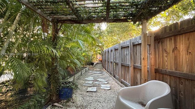 157 NE 25th Avenue, Homestead, FL 33033