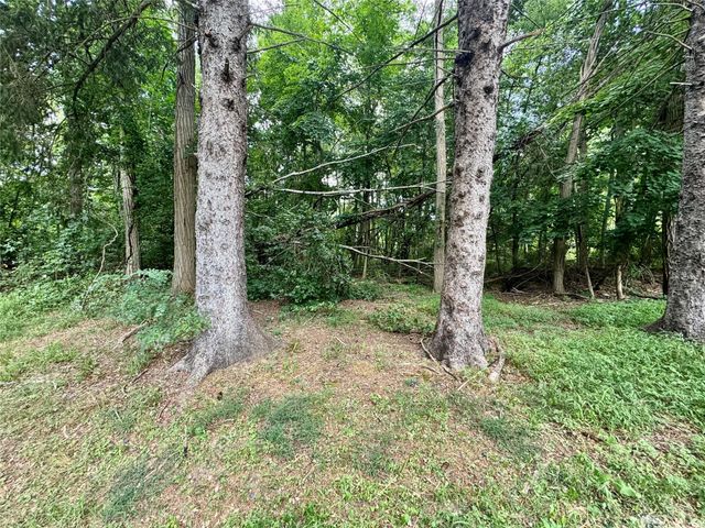 407 Neversink Drive, Port Jervis, NY 12771