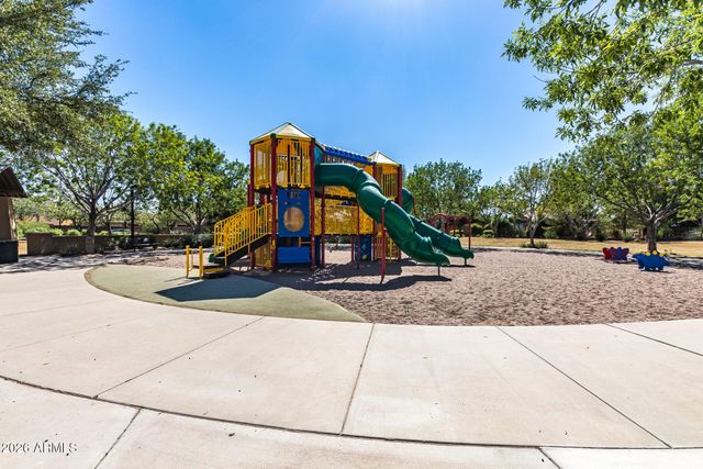 1498 E HOPKINS Road, Gilbert, AZ 85295