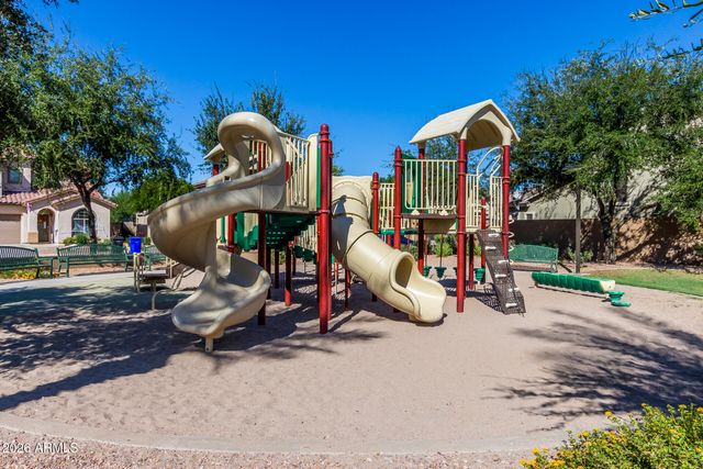 1498 E HOPKINS Road, Gilbert, AZ 85295
