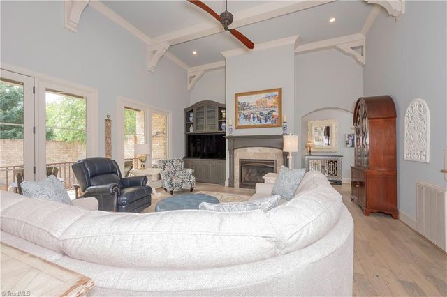 4090 Carriage Manor Cove, Winston-salem, NC 27106