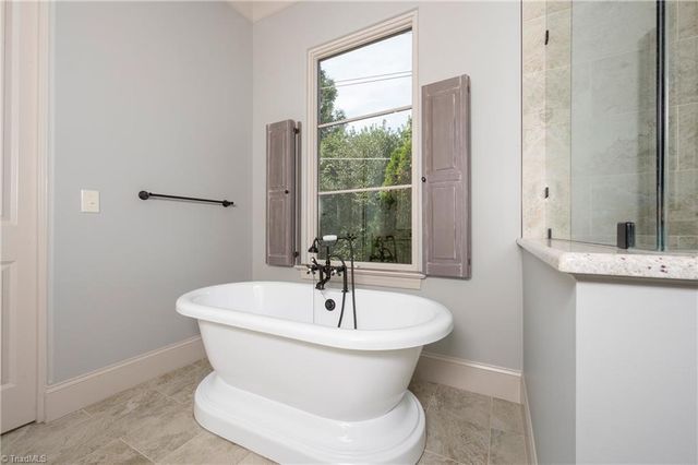 4090 Carriage Manor Cove, Winston-salem, NC 27106