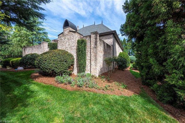 4090 Carriage Manor Cove, Winston-salem, NC 27106