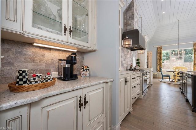 4090 Carriage Manor Cove, Winston-salem, NC 27106
