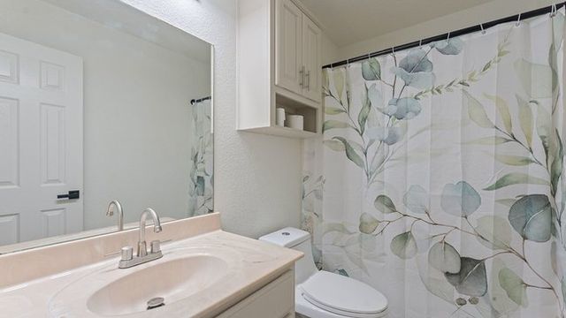 36 Hessle Circle, Bella Vista, AR 72714