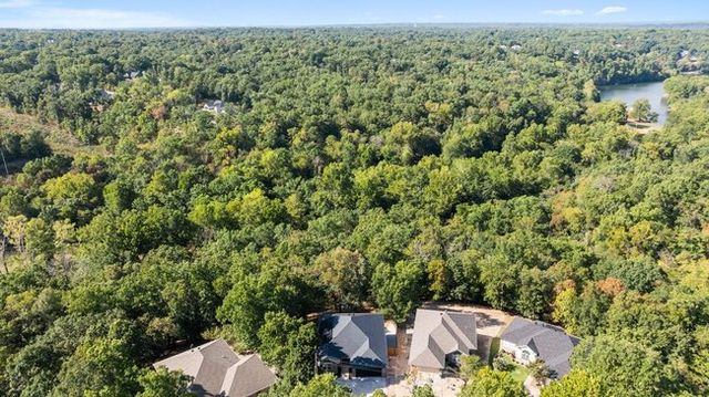 36 Hessle Circle, Bella Vista, AR 72714