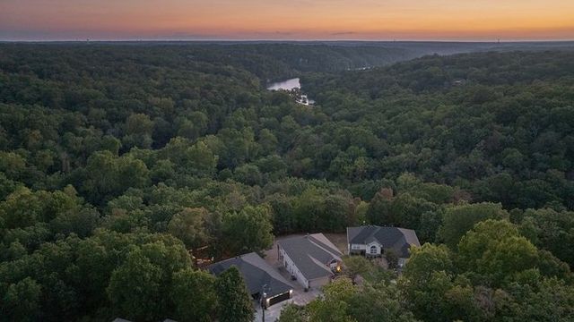 36 Hessle Circle, Bella Vista, AR 72714