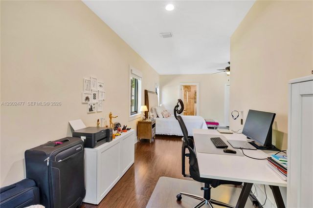 3141 Day Ave 3141, Miami, FL 33133