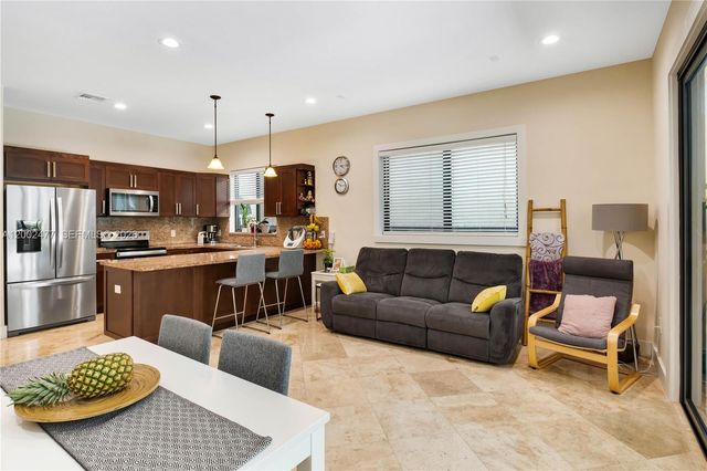 3141 Day Ave 3141, Miami, FL 33133