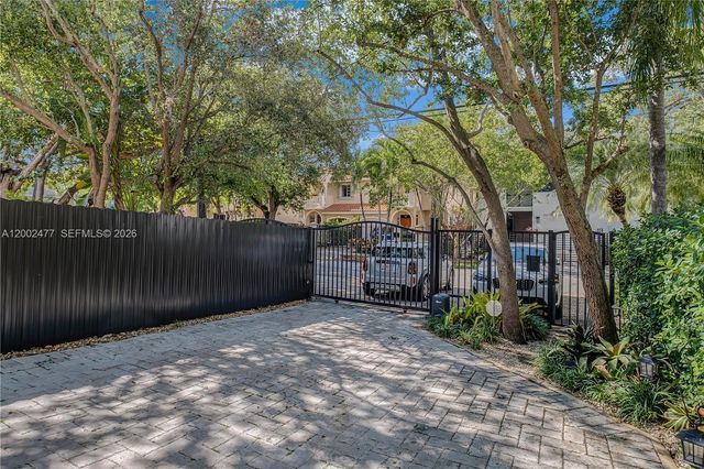 3141 Day Ave 3141, Miami, FL 33133