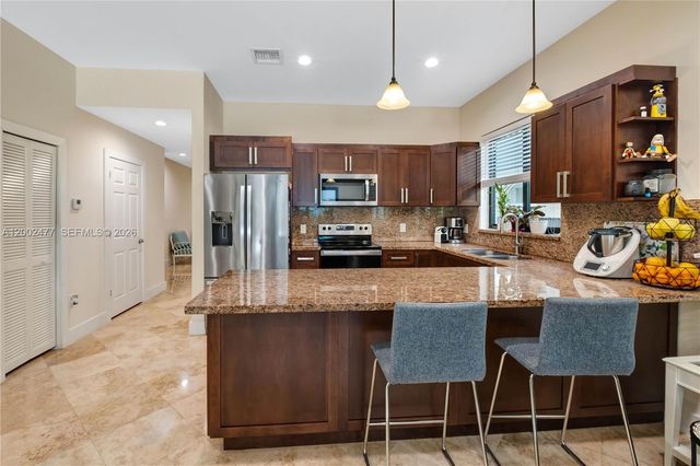 3141 Day Ave 3141, Miami, FL 33133