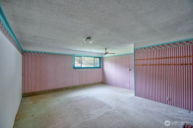 610 N 11th Street, Elma, WA 98541