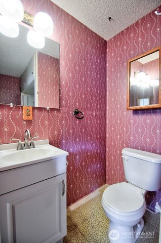 610 N 11th Street, Elma, WA 98541