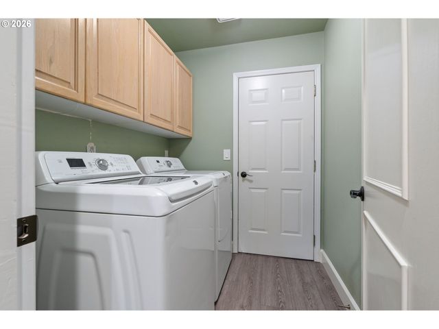 8449 Sw ALDEN St, Portland, OR 97223