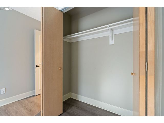 8449 Sw ALDEN St, Portland, OR 97223