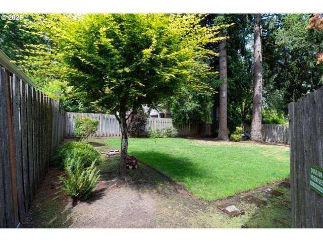 8449 Sw ALDEN St, Portland, OR 97223