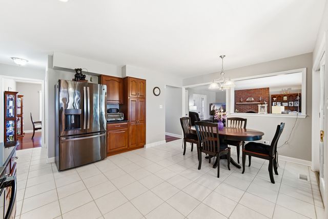 29440 S 104th Avenue, Peotone, IL 60468